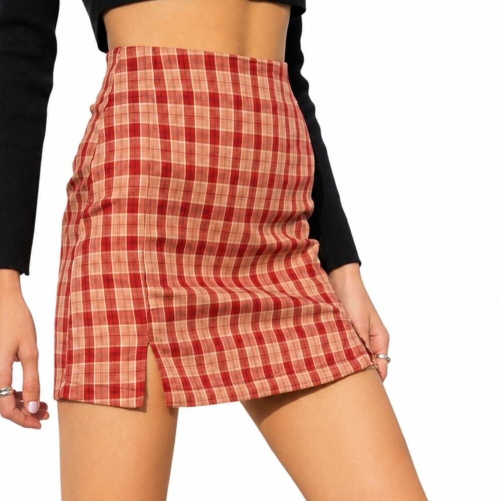 Brandy Melville Cara Skirt Red Cream Plaid Mini A-Line Back Zip One Size